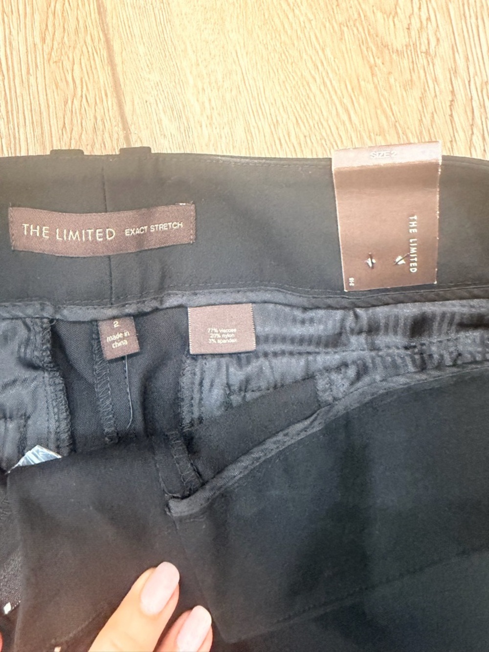 The Limited Black Tailored Bermuda Shorts 0062 - Picture 3 of 4